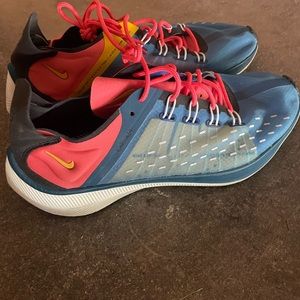 Nike EXP 14 Running shoes
